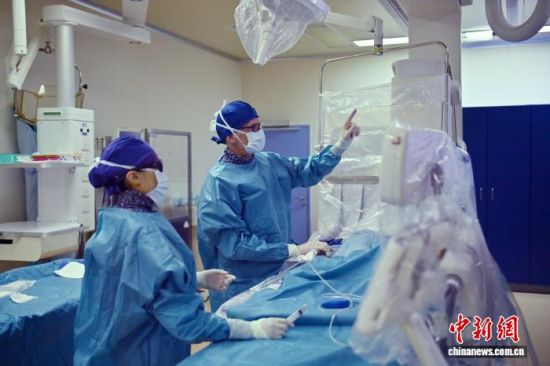 10��17���������L(zh��ng)����������(��)�����g(sh��)�С����� �z