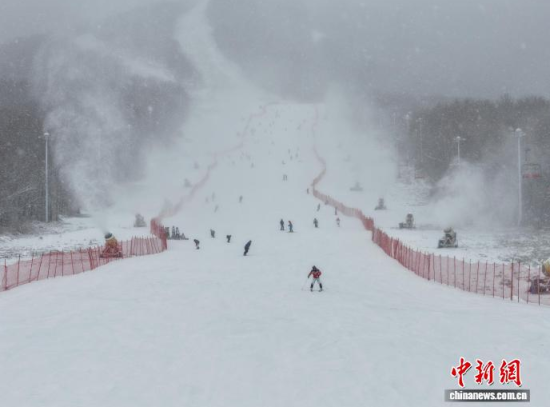 ��ѩ�ۺ�����ѩ�����Y�G���������б�ѩԇ�^(q��)�����ѩ�����D