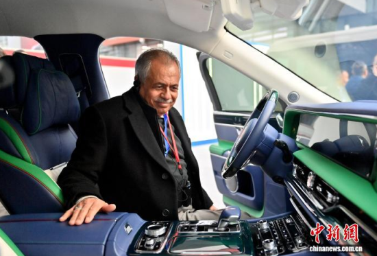 12��16�գ������L��������F�ɆT�w��Ї���܇�������� �z