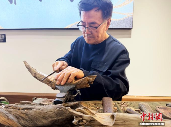 �s�����ڄ�(chu��ng)�������n�� �z