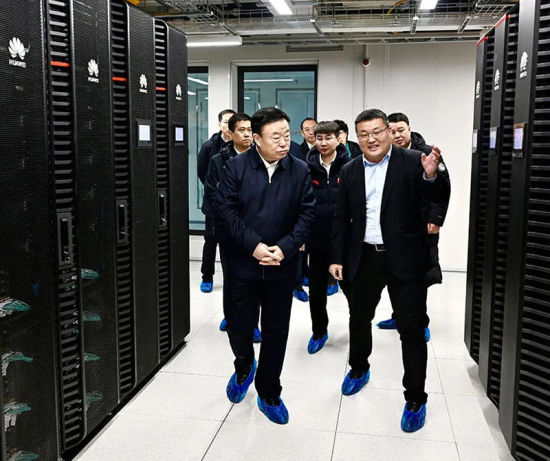 ���Ԕ�(sh��)�ֻ��x�܂��y(t��ng)�a(ch��n)�I(y��)�D(zhu��n)������(j��)/